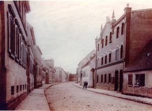 Calbesche Straße mit altem   Gemeindeamt